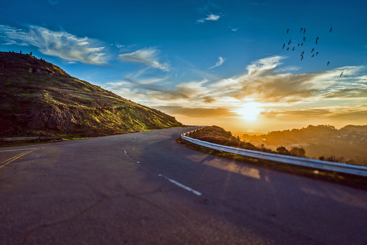 mountain-road-1556177_1280