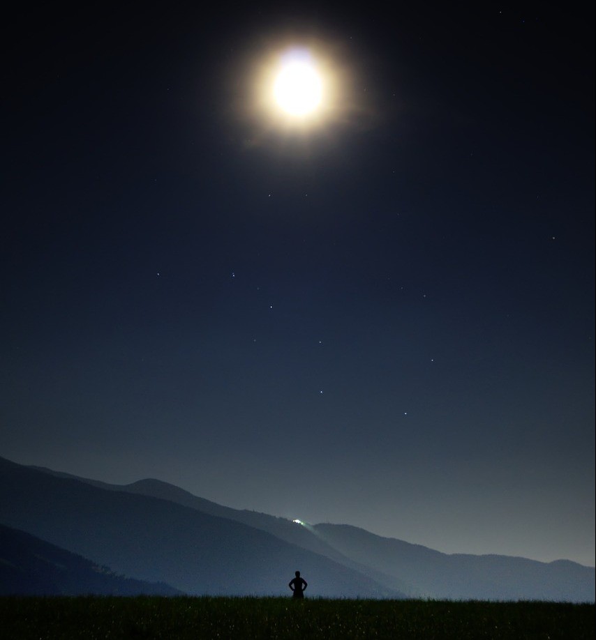 night-913046_1280