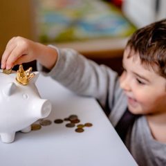 10 způsobů, jak zvýšit finanční gramotnost vašeho dítěte